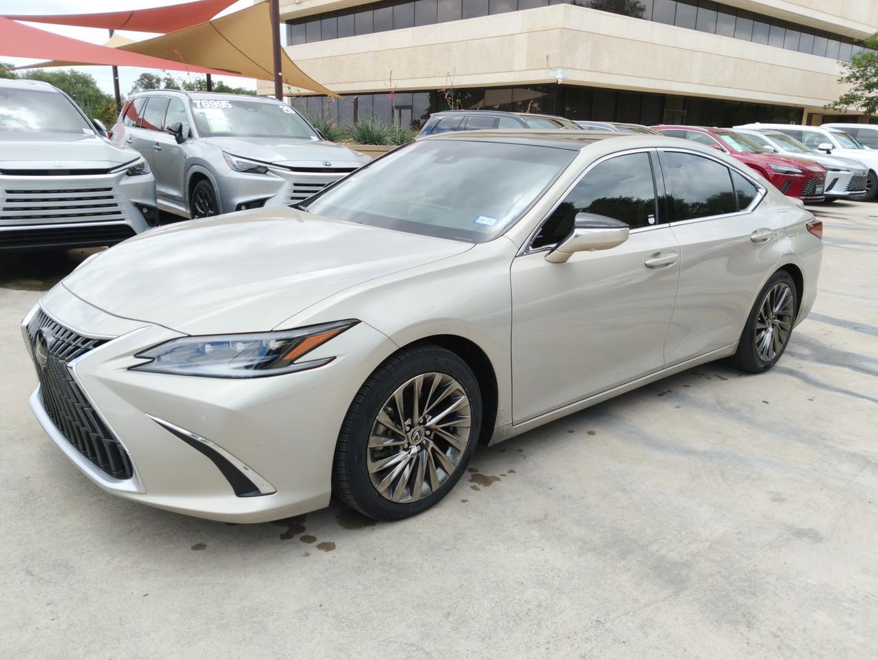 2024 Lexus ES 350 Ultra Luxury
