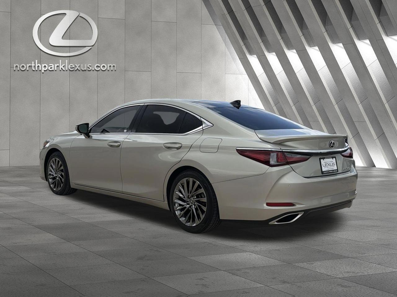 2024 Lexus ES 350 Ultra Luxury