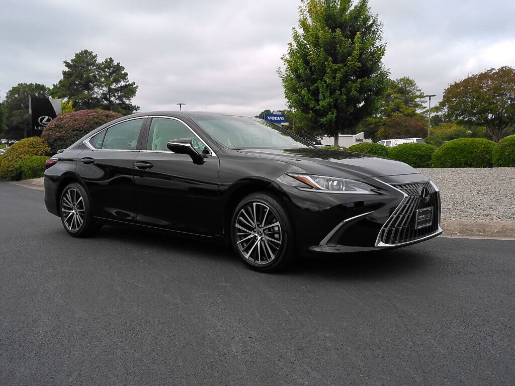 2024 Lexus ES