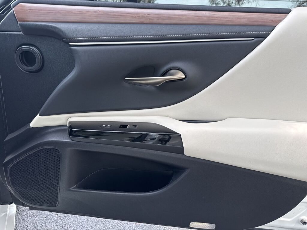2024 Lexus ES 350 Richmond VA