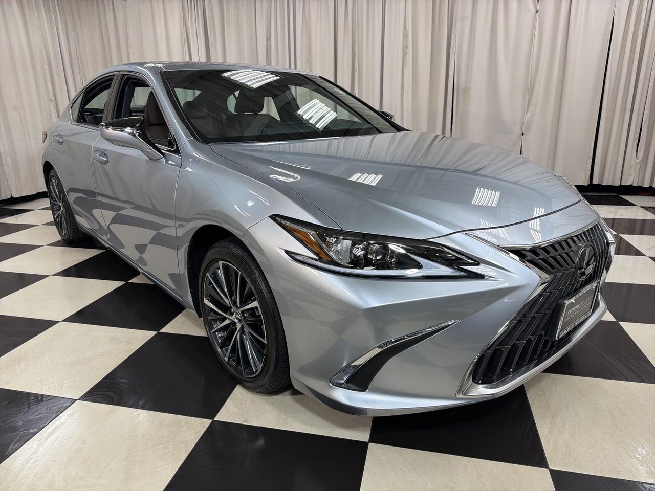2024 Lexus ES