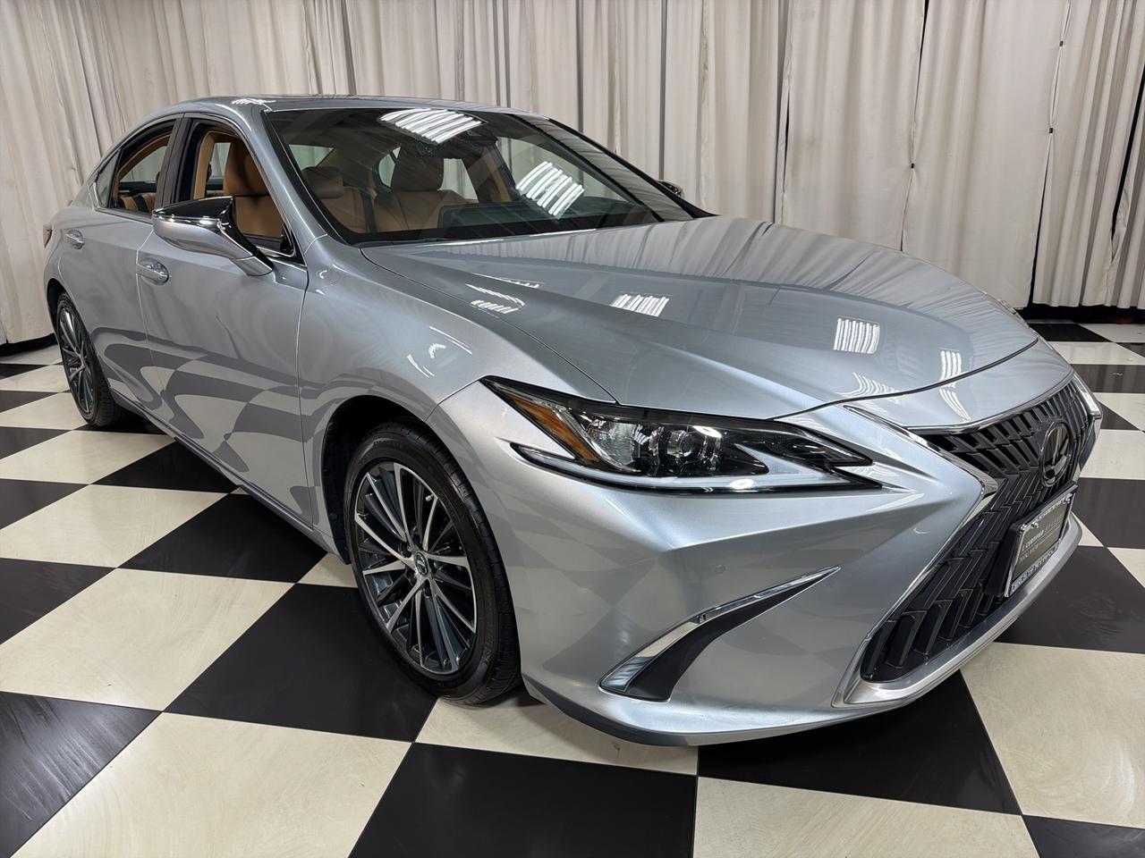 2024 Lexus ES