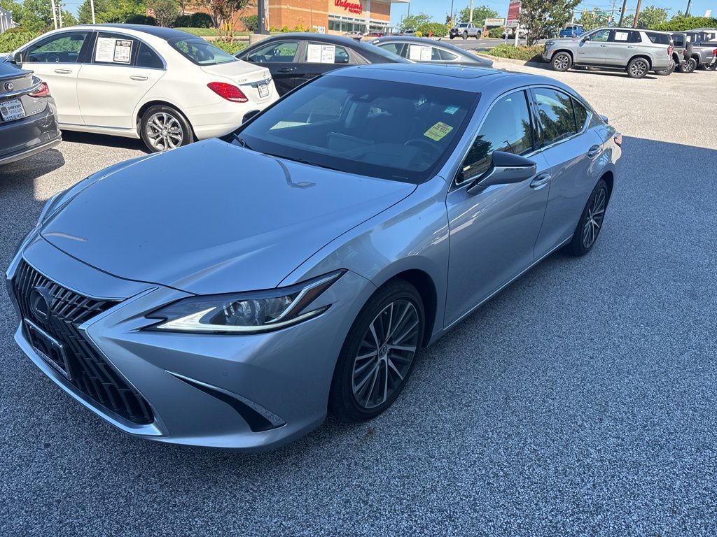 2024 Lexus ES