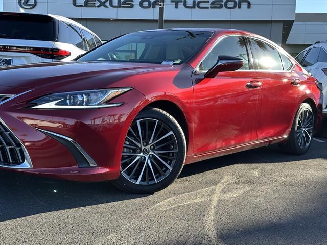 2024 Lexus ES Base