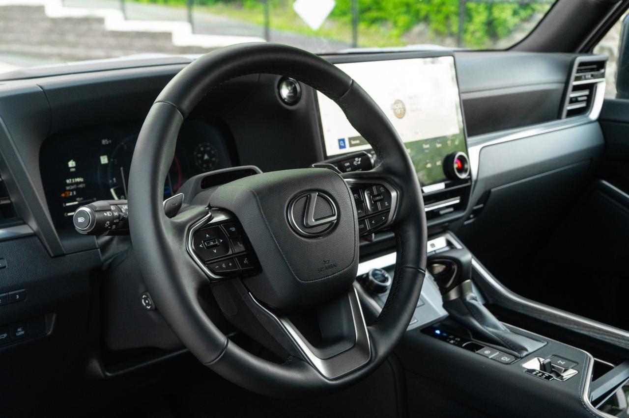 2024 Lexus GX 550 Premium Yonkers NY