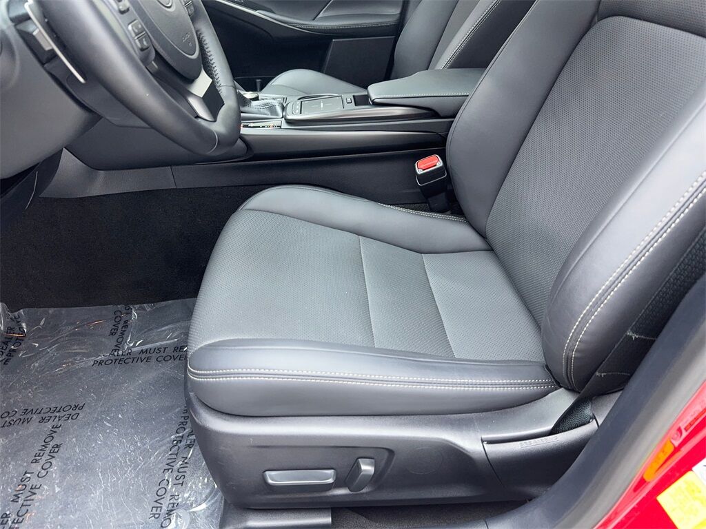 2024 Lexus IS 300 CAM,SUNROOF,CLMT STS,BLIND SPOT,18&quot; WLS Plano TX