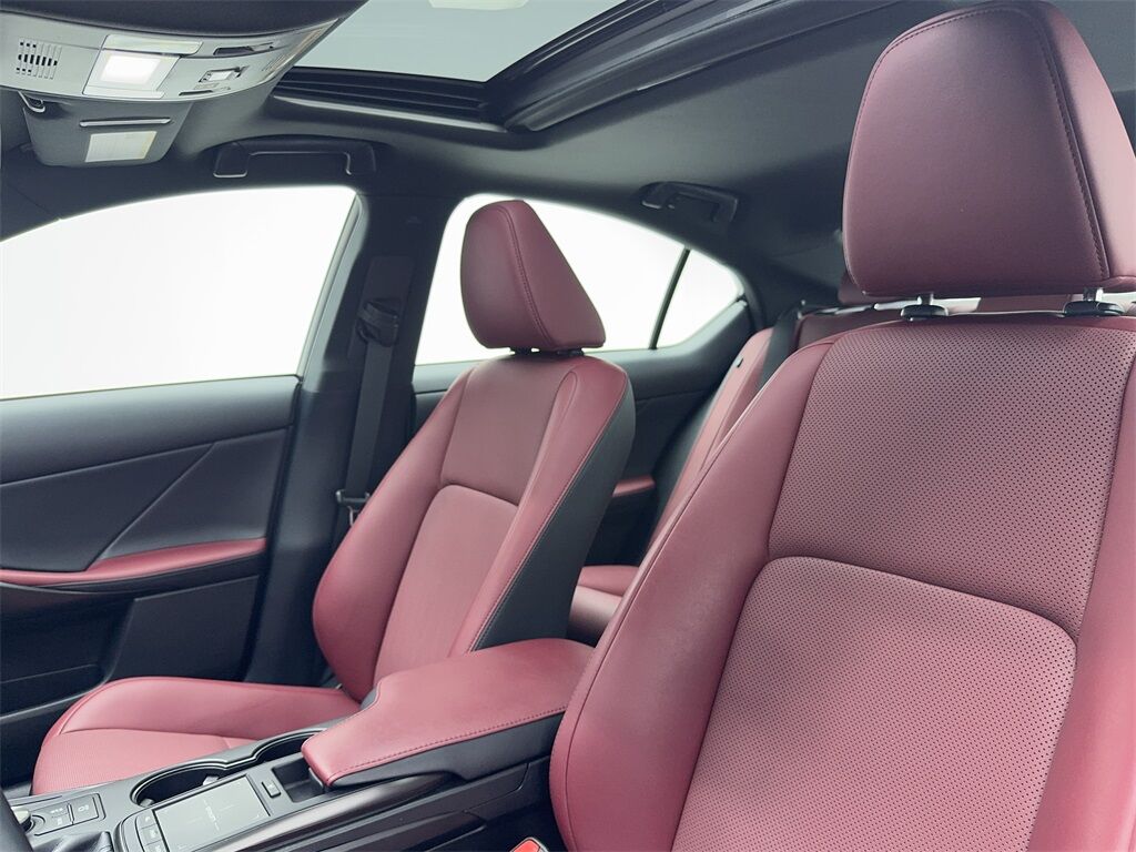 2024 Lexus IS 300 CAM,SUNROOF,CLMT STS,BLIND SPOT,18&quot; WLS Plano TX