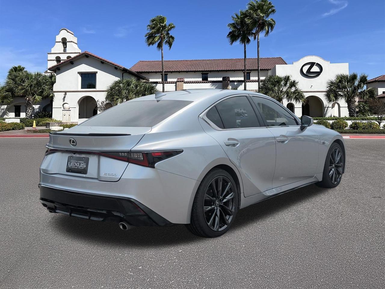 2024 Lexus IS 300