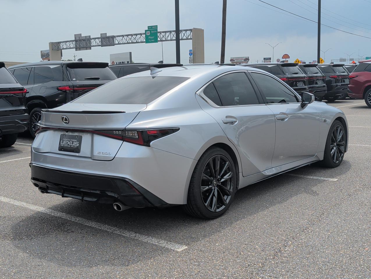 2024 Lexus IS 300