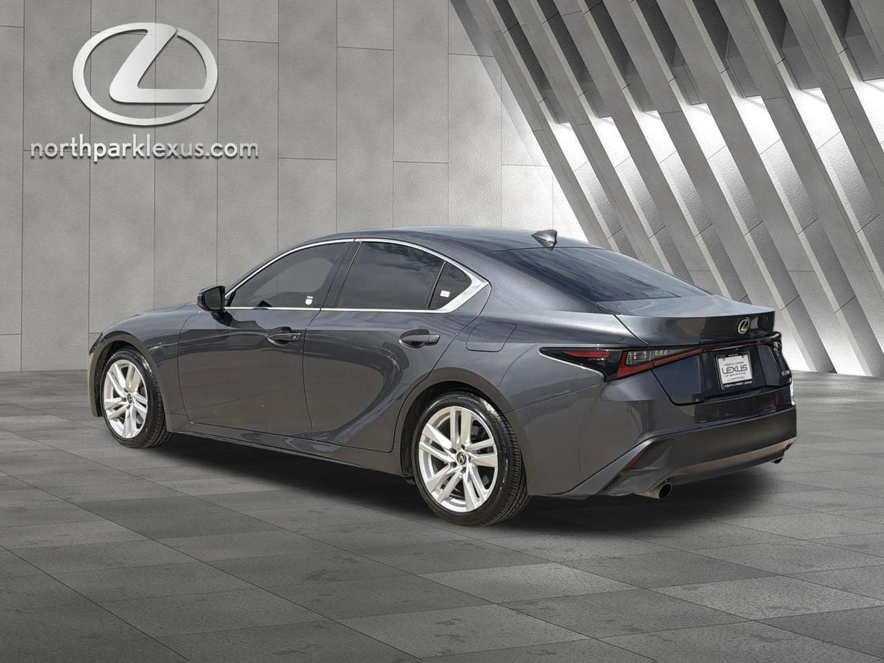2024 Lexus IS 300