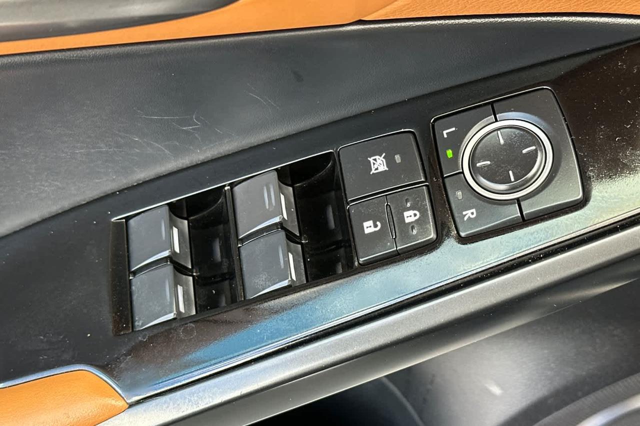 2024 Lexus IS 350 F SPORT Design Roseville CA