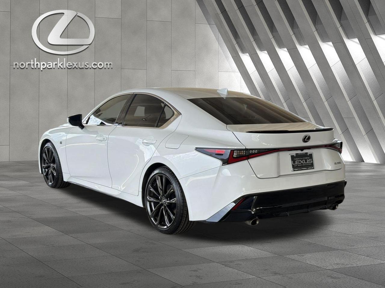 2024 Lexus IS 350 F SPORT Design