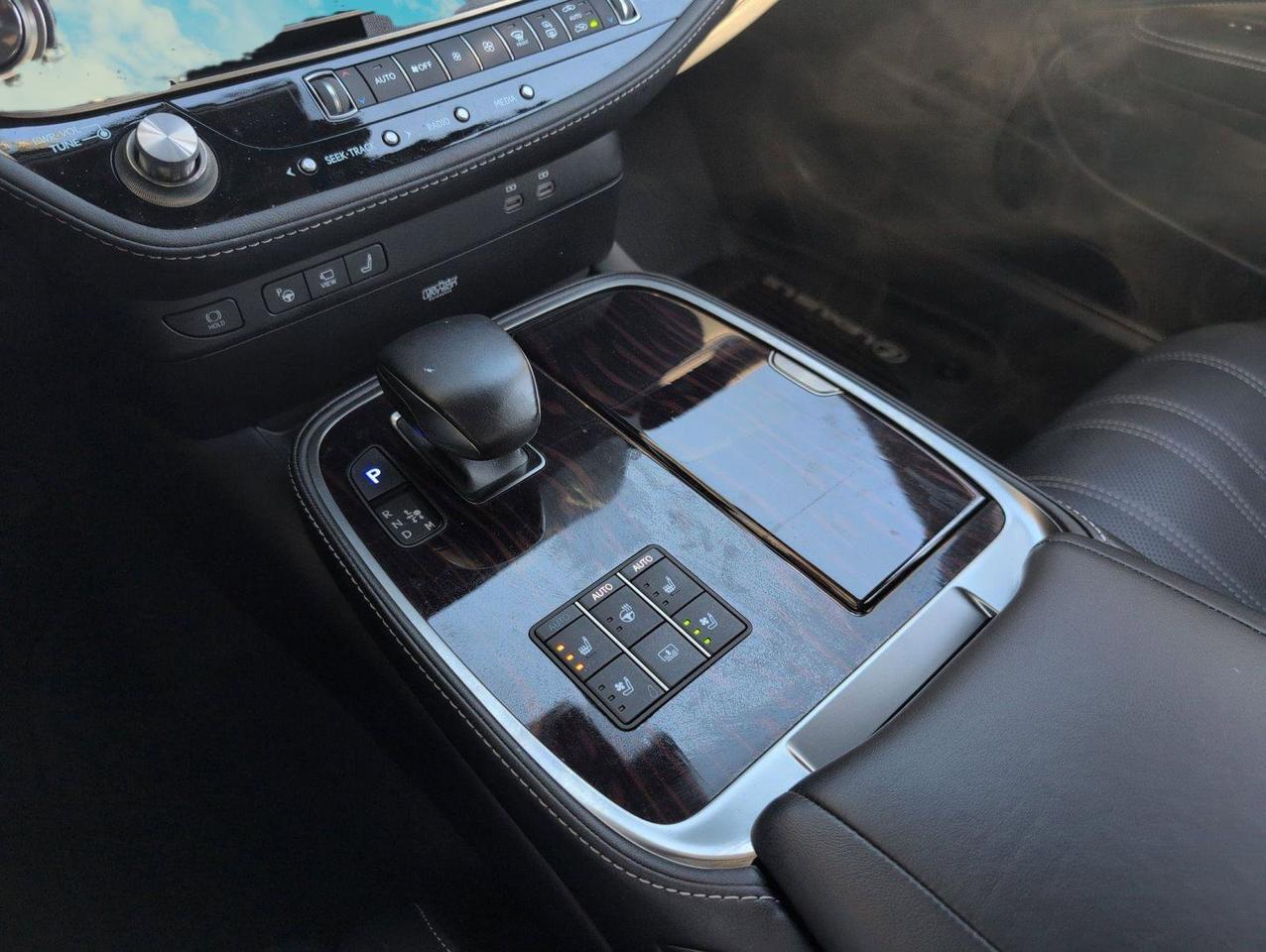 2024 Lexus LS 500h San Antonio TX