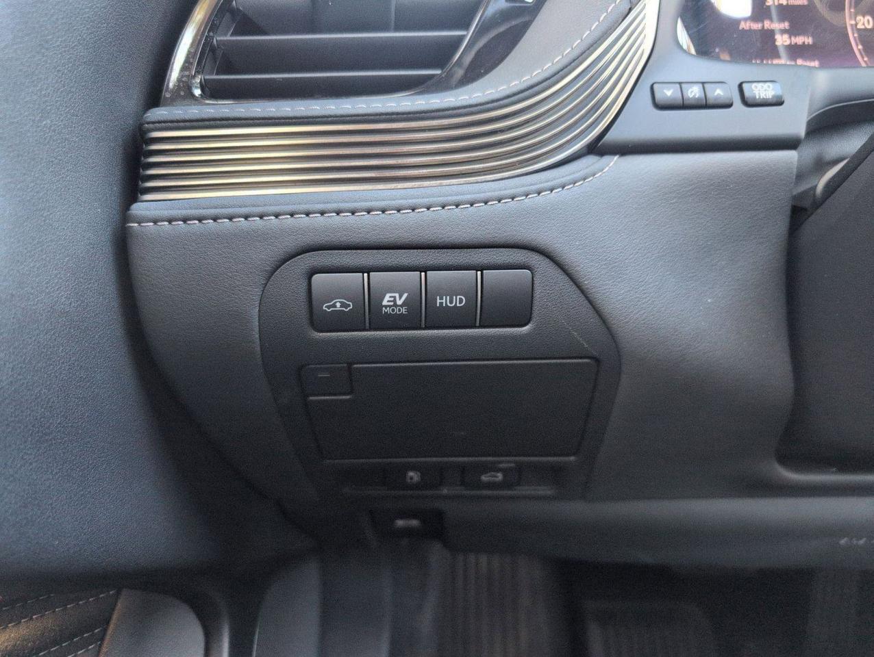 2024 Lexus LS 500h San Antonio TX