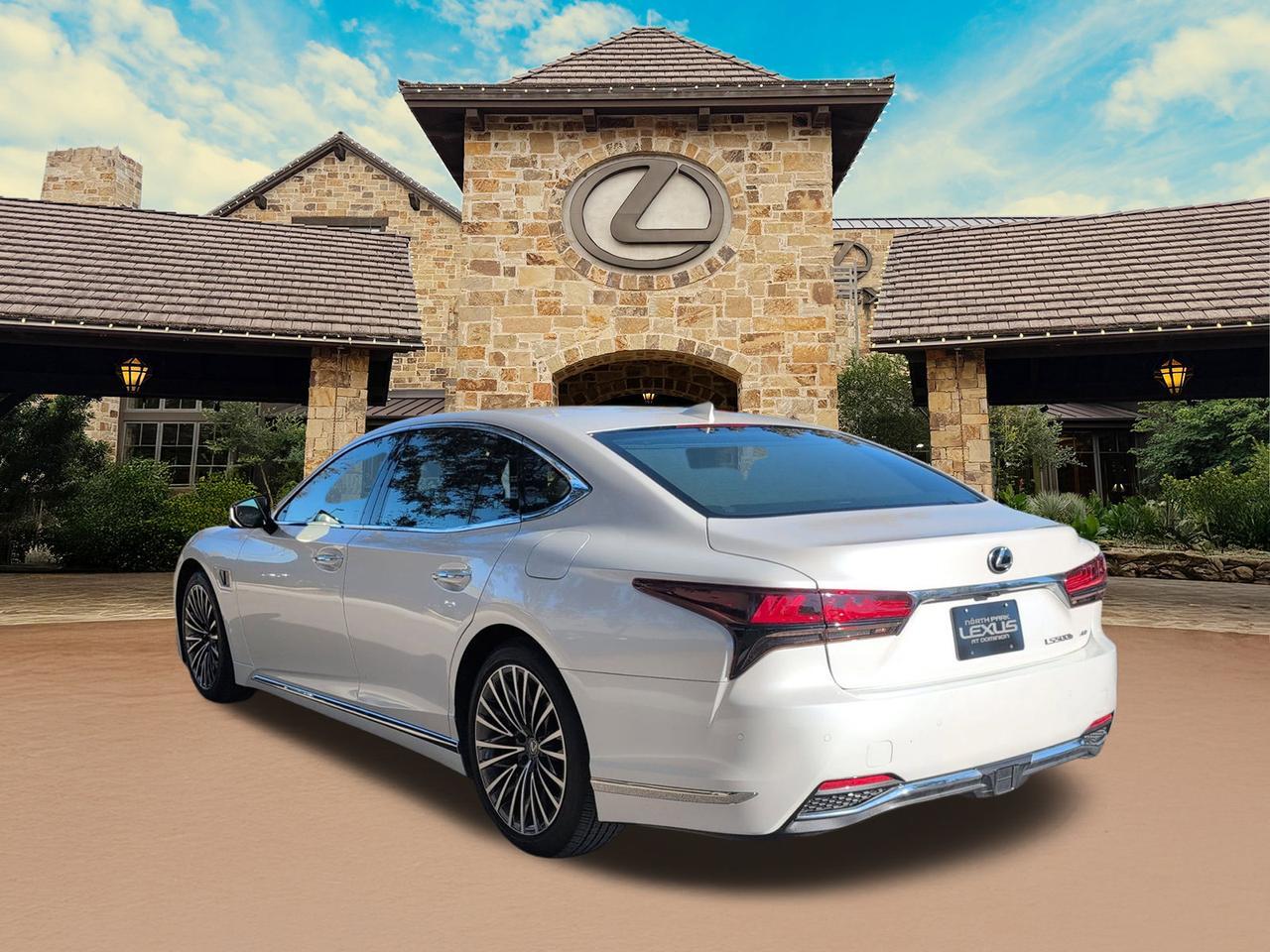 2024 Lexus LS 500h