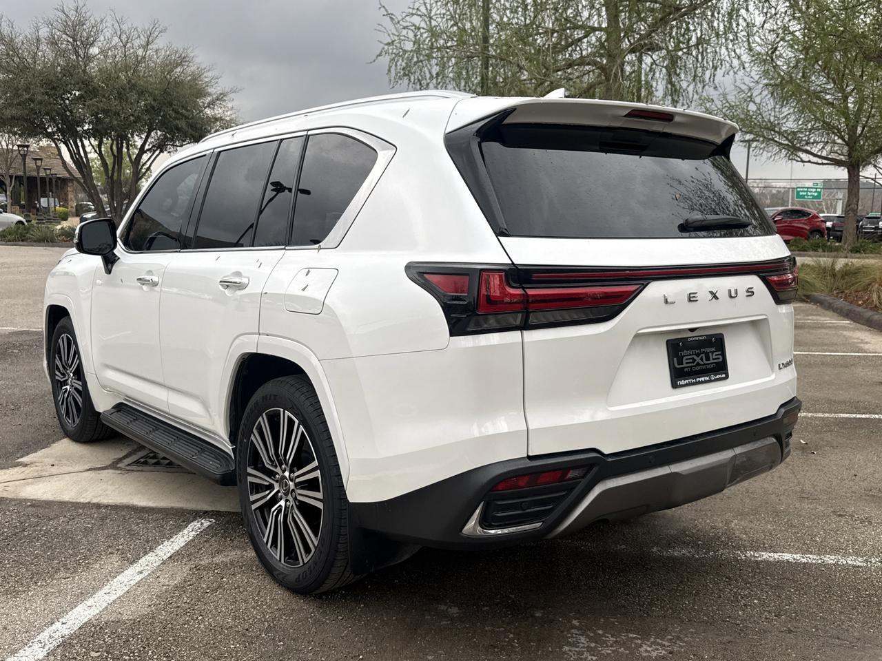 2024 Lexus LX 600 Luxury