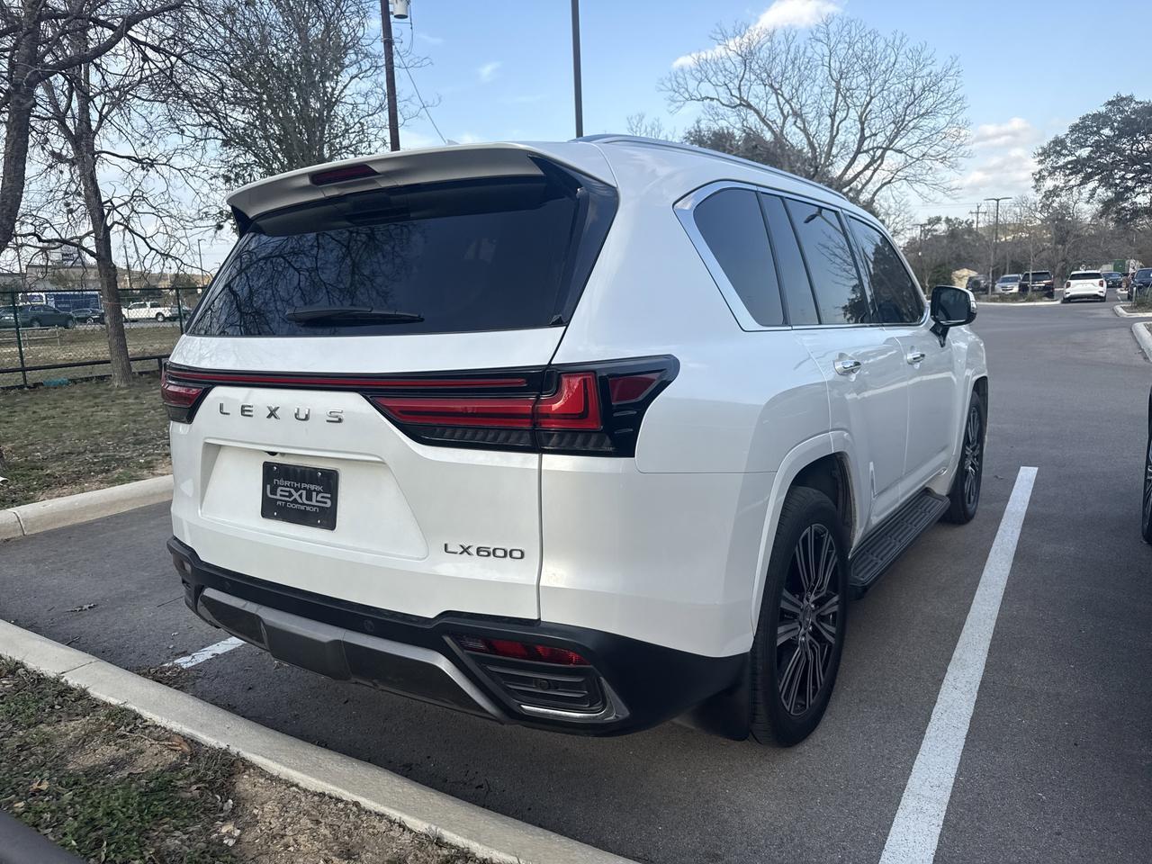 2024 Lexus LX 600 Luxury