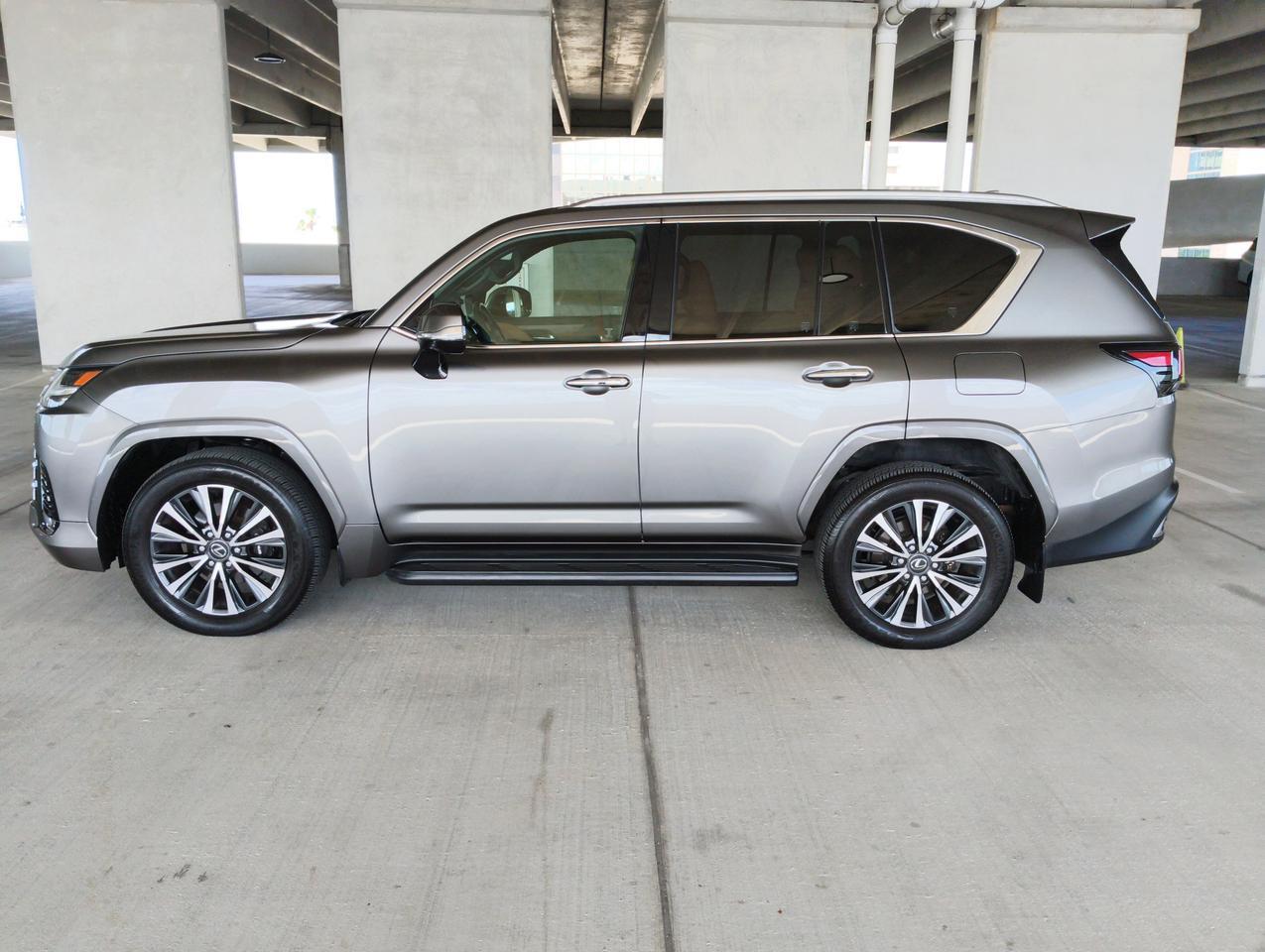 2024 Lexus LX
