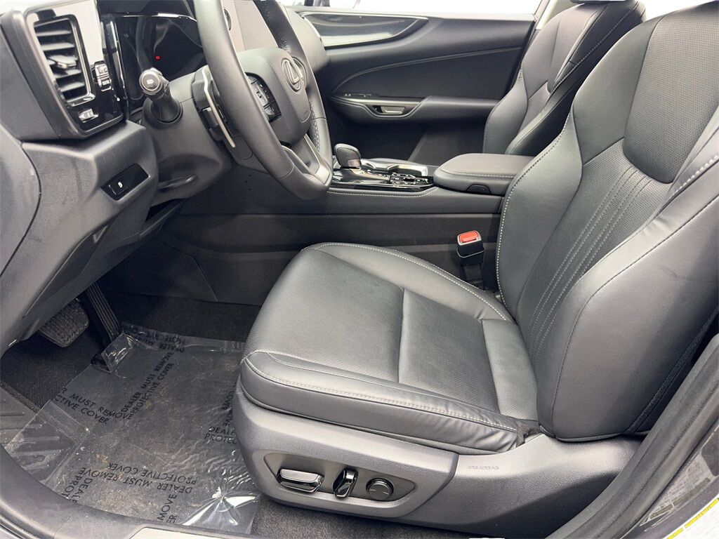 2024 Lexus NX 250 NAV,CAM,SUNROOF,CLMT STS,BLIND PSOT,18&quot; WLS Irving TX