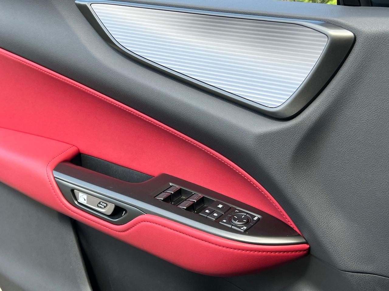 2024 Lexus NX 350 - Photo 33