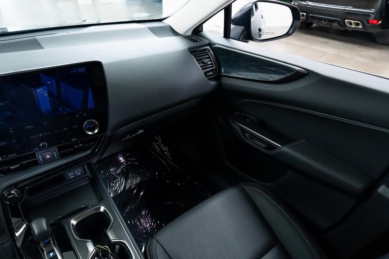 2024 Lexus NX 350h Premium 1 Owner Vented Seats Moonroof Portland OR