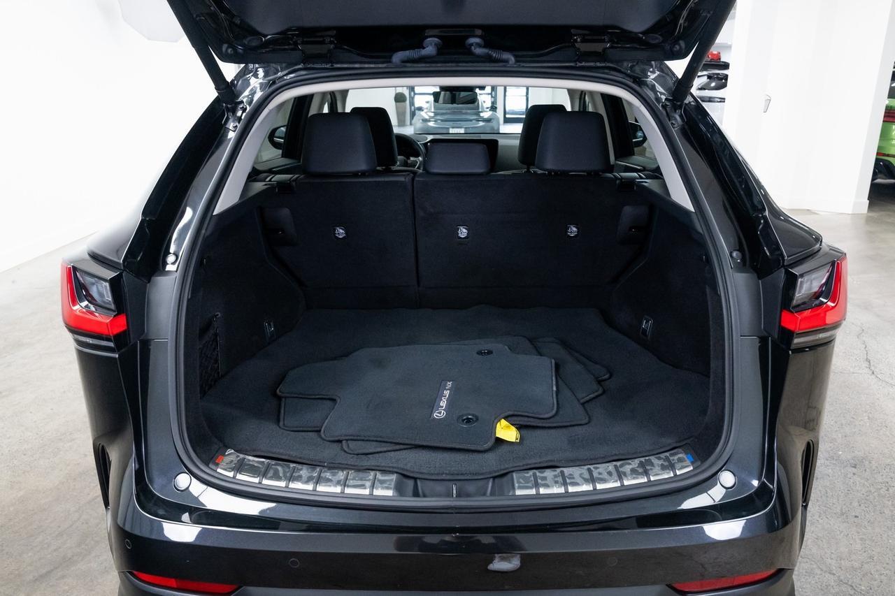 2024 Lexus NX 350h Premium 1 Owner Vented Seats Moonroof Portland OR