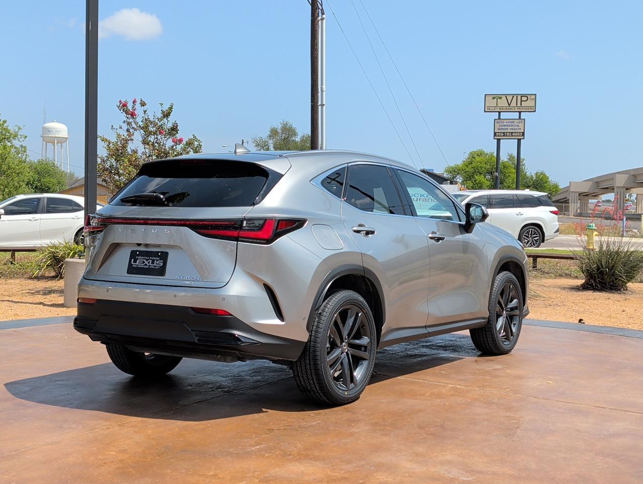 2024 Lexus NX 450h+ Luxury