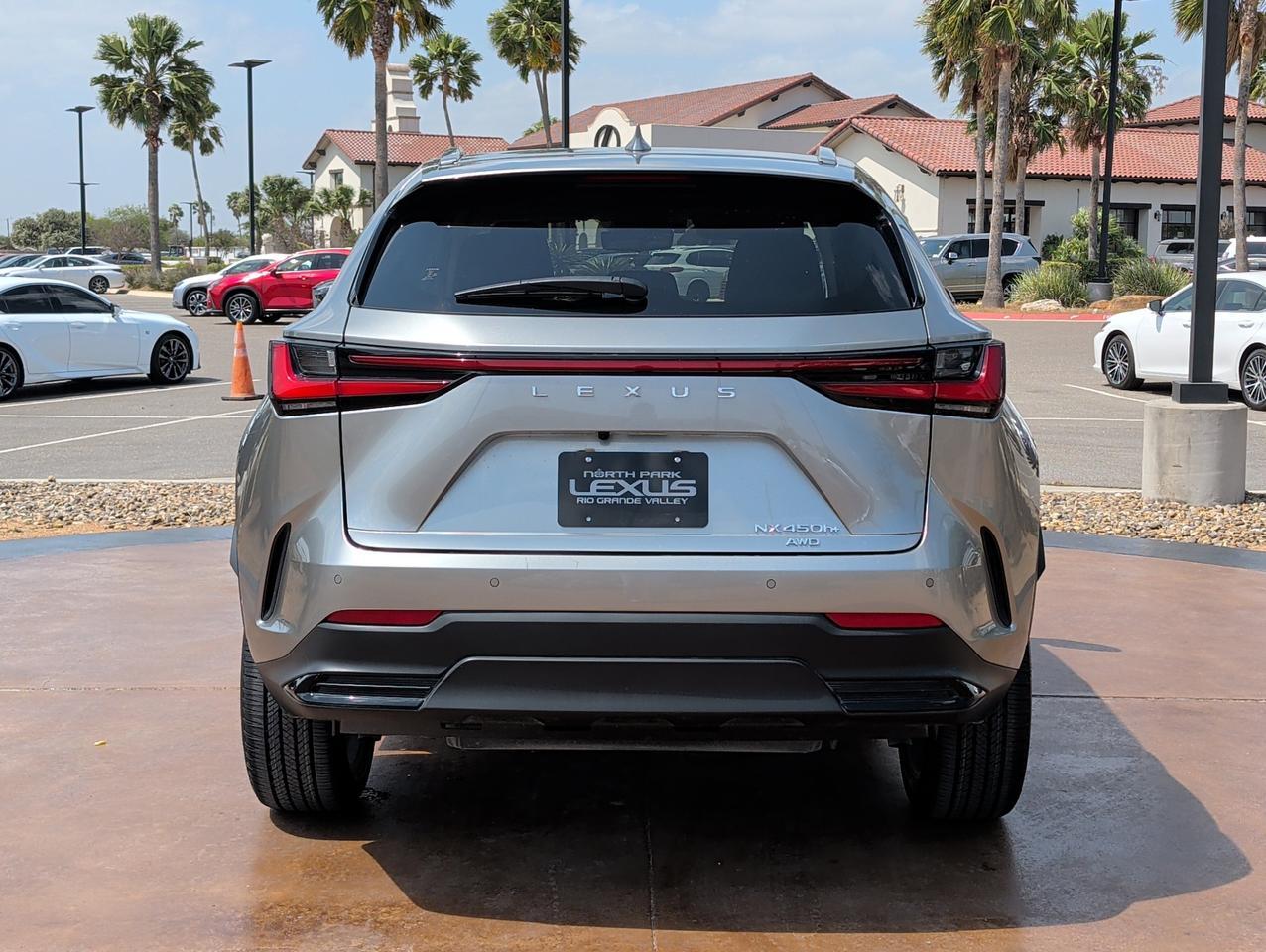 2024 Lexus NX 450h+ Luxury