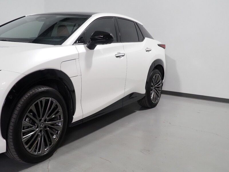 2024 Lexus RZ 450e Luxury AWD *HEADS-UP DISPLAY, NAVIGATION, ADAPTIVE CRUISE, SAFETY ALERTS, 360 VIEW CAMERAS, 14 INCH DISPLAY, DYNAMIC SKY PANO ROOF, ULTRASUEDE, CLIMATE SEATS, INTUITIVE PARK ASSIST, MARK LEVINSON, WIRELESS CHARGING Round Rock TX
