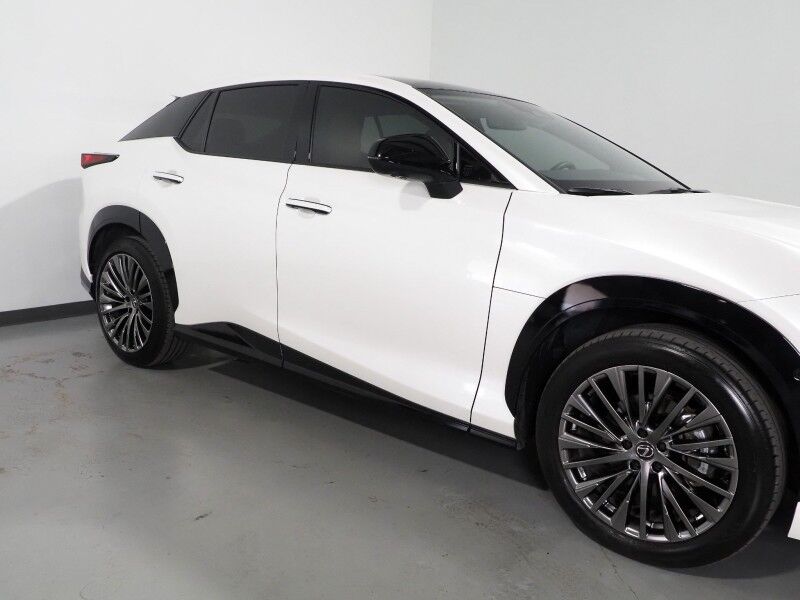 2024 Lexus RZ 450e Luxury AWD *HEADS-UP DISPLAY, NAVIGATION, ADAPTIVE CRUISE, SAFETY ALERTS, 360 VIEW CAMERAS, 14 INCH DISPLAY, DYNAMIC SKY PANO ROOF, ULTRASUEDE, CLIMATE SEATS, INTUITIVE PARK ASSIST, MARK LEVINSON, WIRELESS CHARGING Round Rock TX