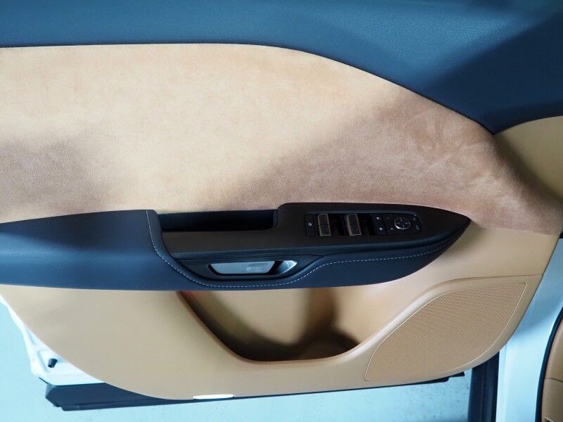 2024 Lexus RZ 450e Luxury AWD *HEADS-UP DISPLAY, NAVIGATION, ADAPTIVE CRUISE, SAFETY ALERTS, 360 VIEW CAMERAS, 14 INCH DISPLAY, DYNAMIC SKY PANO ROOF, ULTRASUEDE, CLIMATE SEATS, INTUITIVE PARK ASSIST, MARK LEVINSON, WIRELESS CHARGING Round Rock TX