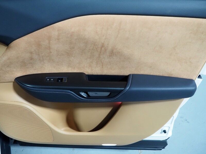 2024 Lexus RZ 450e Luxury AWD *HEADS-UP DISPLAY, NAVIGATION, ADAPTIVE CRUISE, SAFETY ALERTS, 360 VIEW CAMERAS, 14 INCH DISPLAY, DYNAMIC SKY PANO ROOF, ULTRASUEDE, CLIMATE SEATS, INTUITIVE PARK ASSIST, MARK LEVINSON, WIRELESS CHARGING Round Rock TX