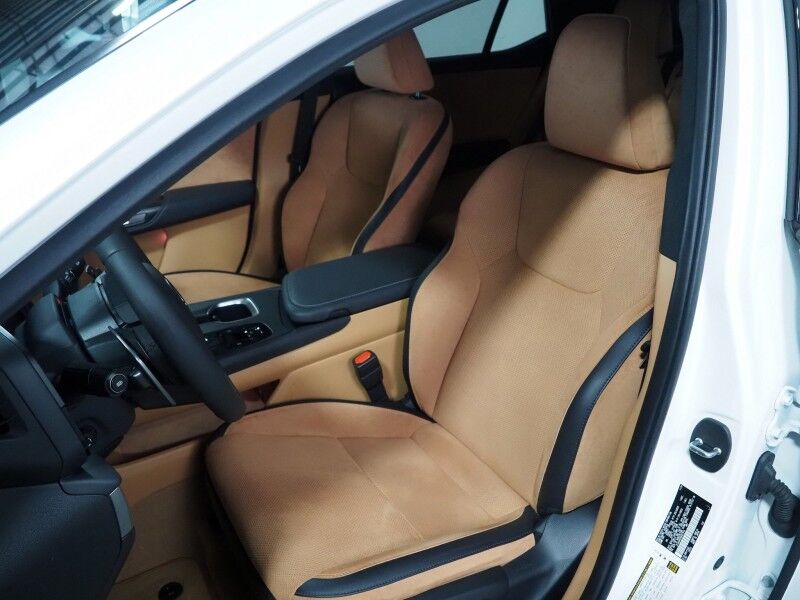 2024 Lexus RZ 450e Luxury AWD *HEADS-UP DISPLAY, NAVIGATION, ADAPTIVE CRUISE, SAFETY ALERTS, 360 VIEW CAMERAS, 14 INCH DISPLAY, DYNAMIC SKY PANO ROOF, ULTRASUEDE, CLIMATE SEATS, INTUITIVE PARK ASSIST, MARK LEVINSON, WIRELESS CHARGING Round Rock TX