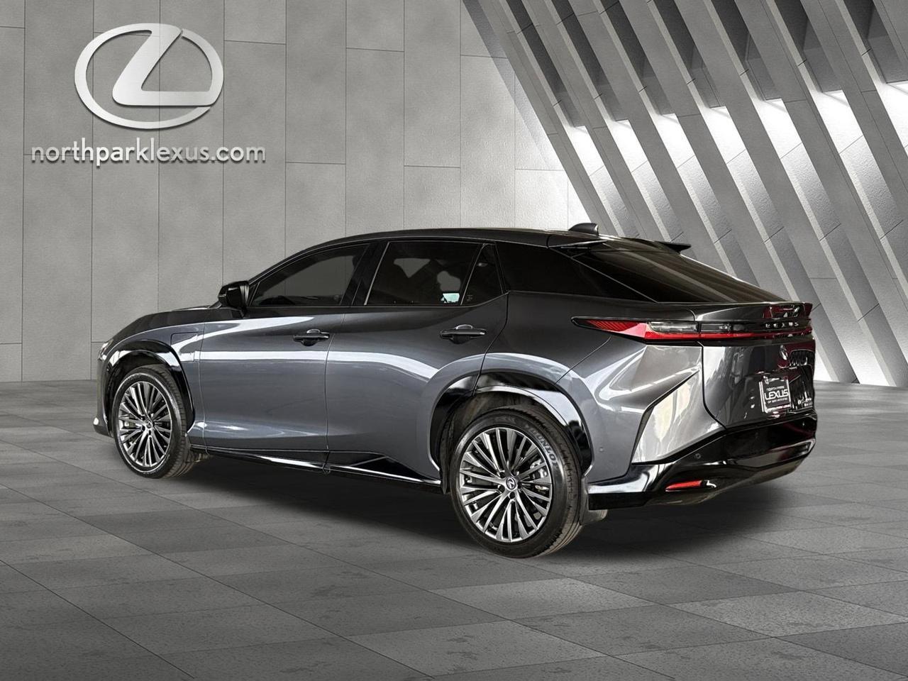 2024 Lexus RZ 450e Luxury