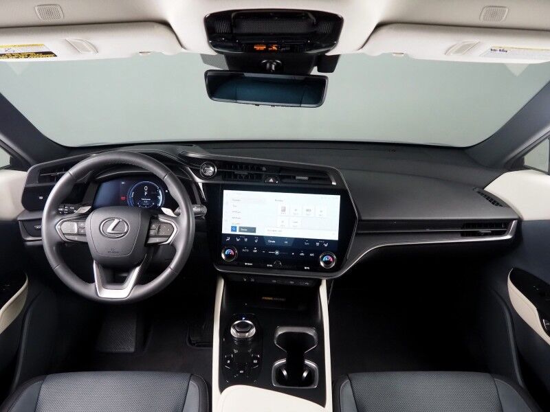 2024 Lexus RZ 450e Premium AWD *HEADS-UP DISPLAY, NAVIGATION, ADAPTIVE CRUISE, SAFETY ALERTS, 360 VIEW CAMERAS, 14 INCH DISPLAY, PANORAMA GLASS ROOF, CLIMATE SEATS, HEATED STEERING, ADVANCED PARK, WIRELESS CHARGING, ANDROID & APPLE