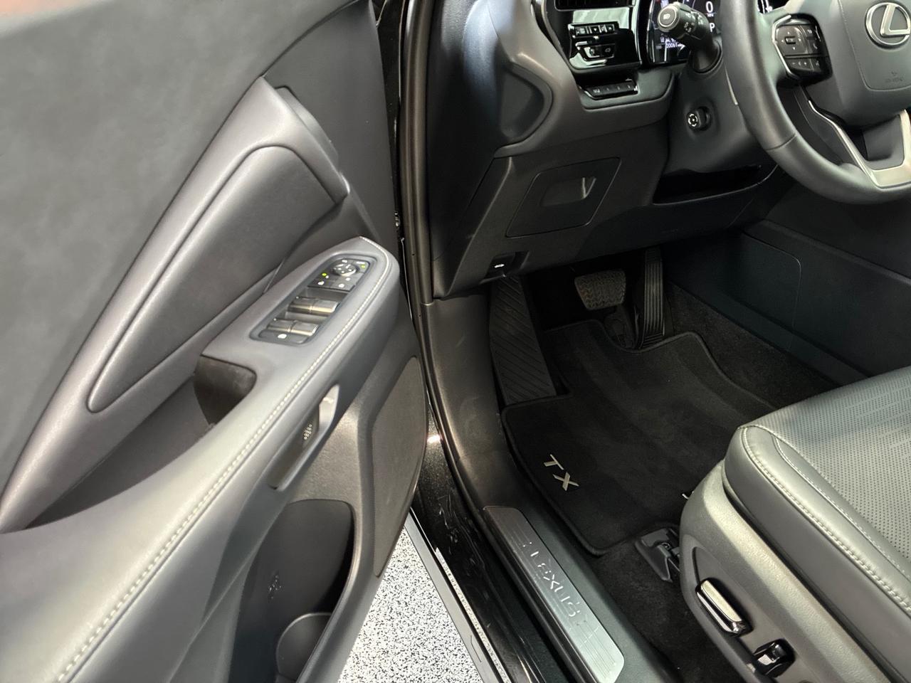 2024 Lexus TX350 Premium, Heated & Ventilated 2nd Row Captain's Seats, Cold Area Pkg Houston TX
