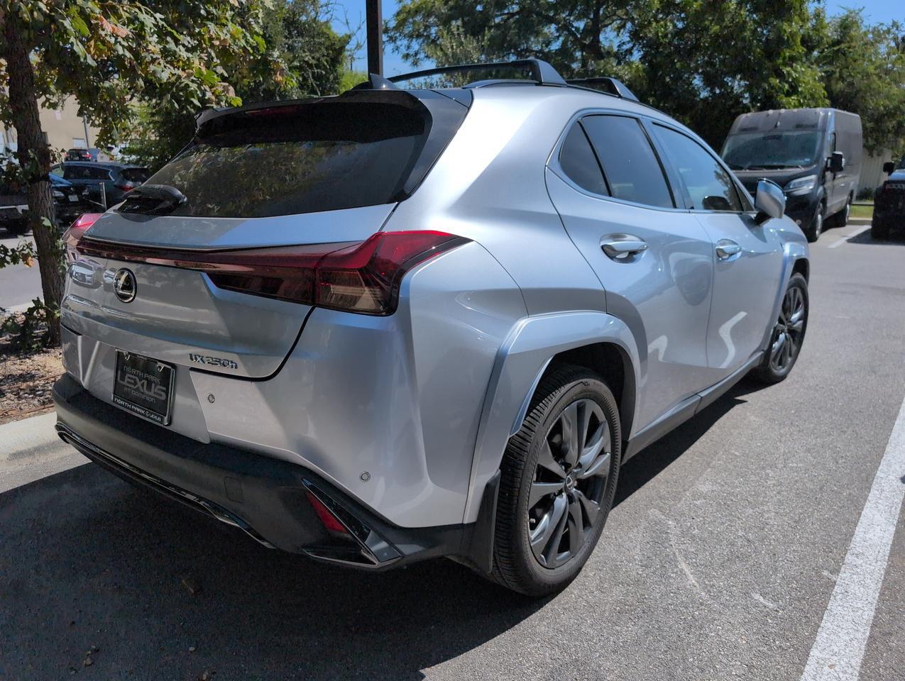 2024 Lexus UX 250h F SPORT Handling