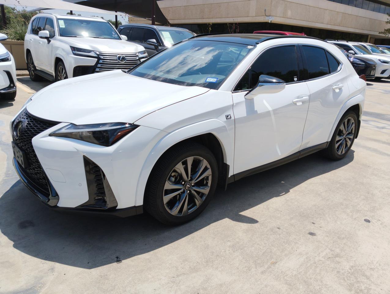 2024 Lexus UX 250h F SPORT Handling