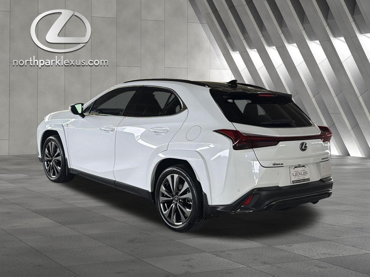 2024 Lexus UX 250h F SPORT Handling