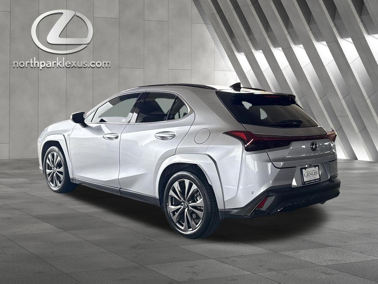 2024 Lexus UX 250h F SPORT Handling