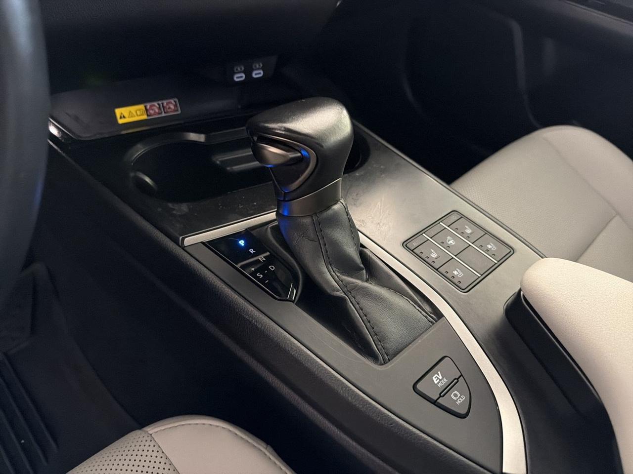 2024 Lexus UX 250h Premium San Antonio TX