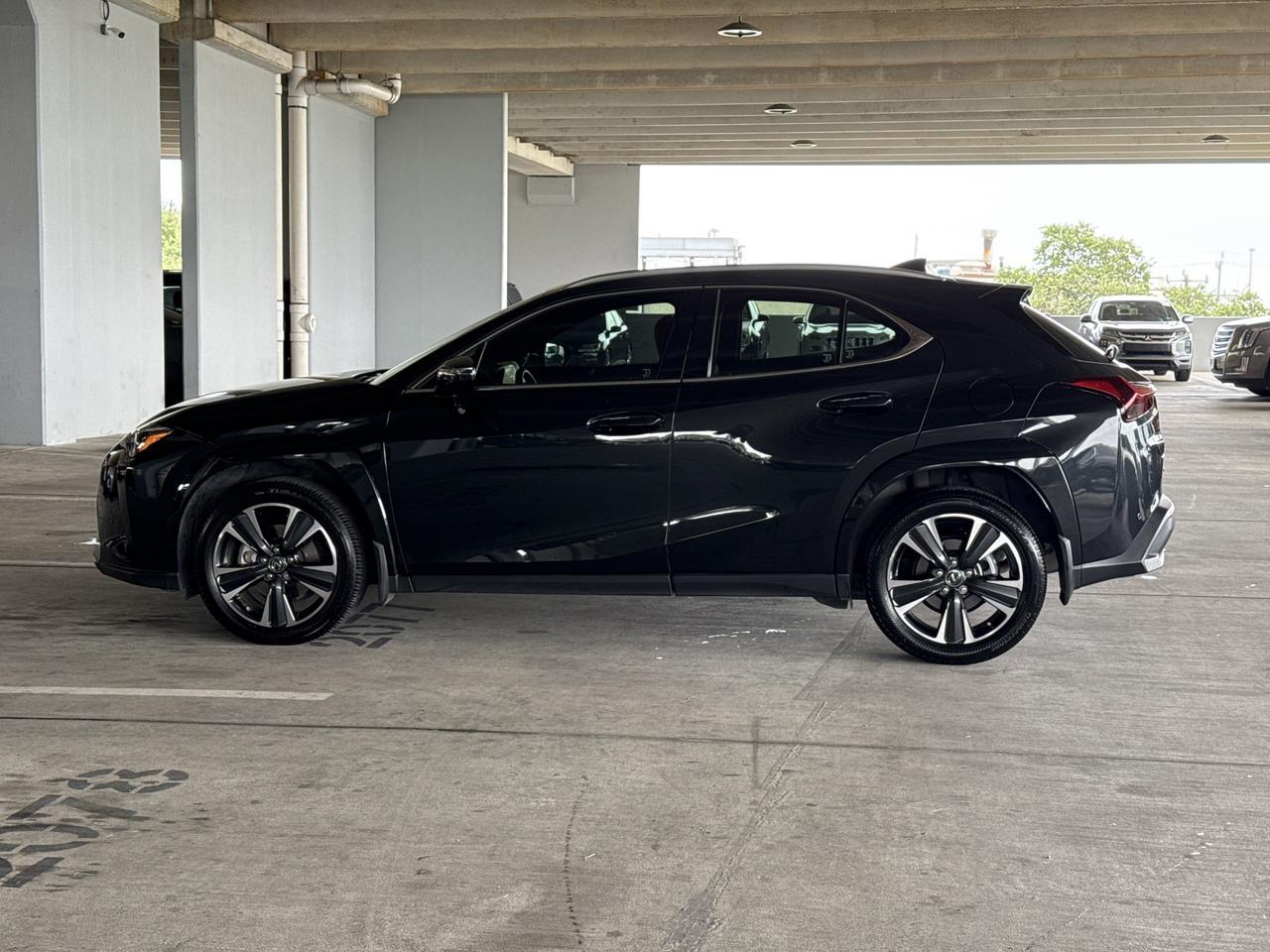 2024 Lexus UX 250h Premium