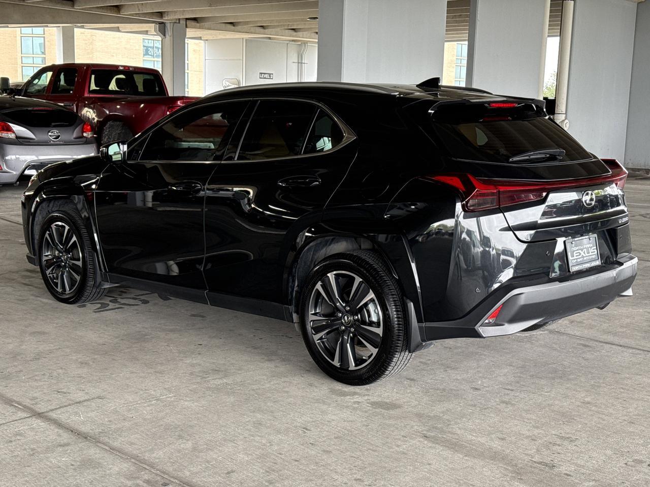 2024 Lexus UX 250h Premium