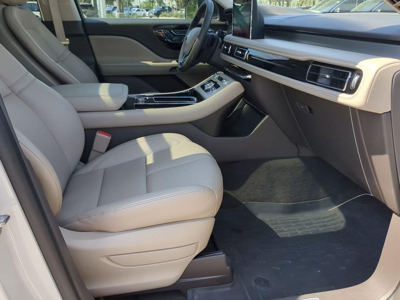 2024 Lincoln Aviator Premiere
