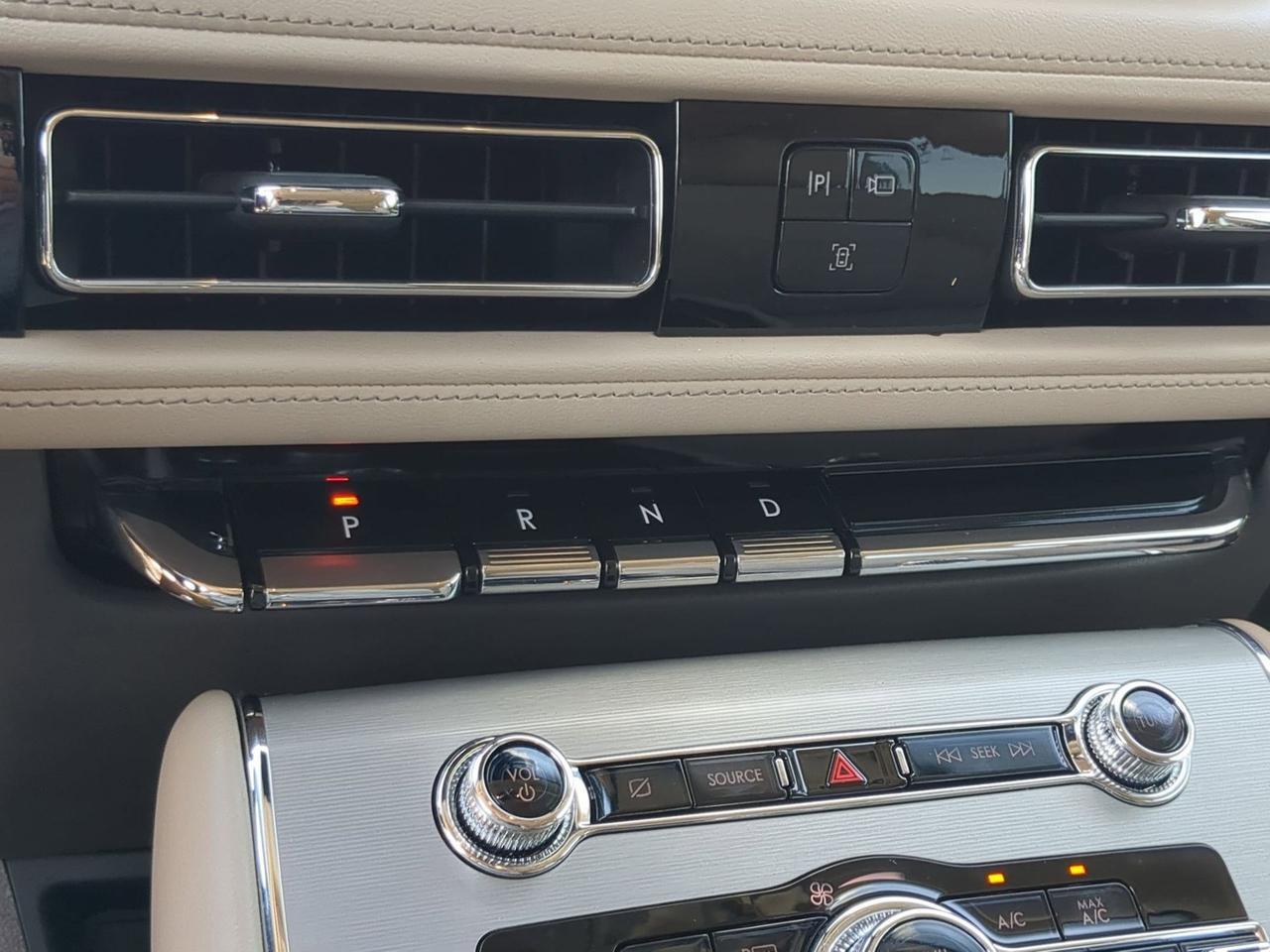 2024 Lincoln Aviator Premiere