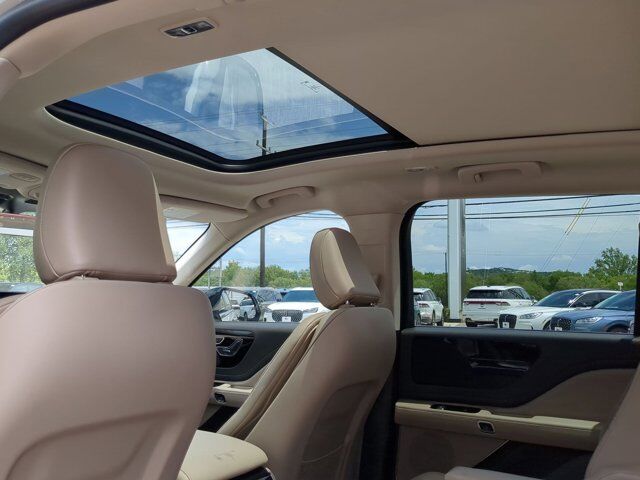 2024 Lincoln Aviator Premiere