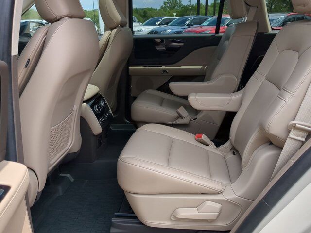 2024 Lincoln Aviator Premiere