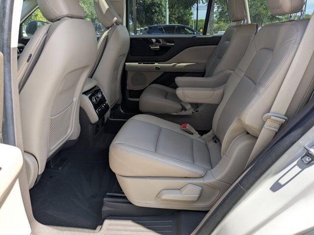 2024 Lincoln Aviator Premiere