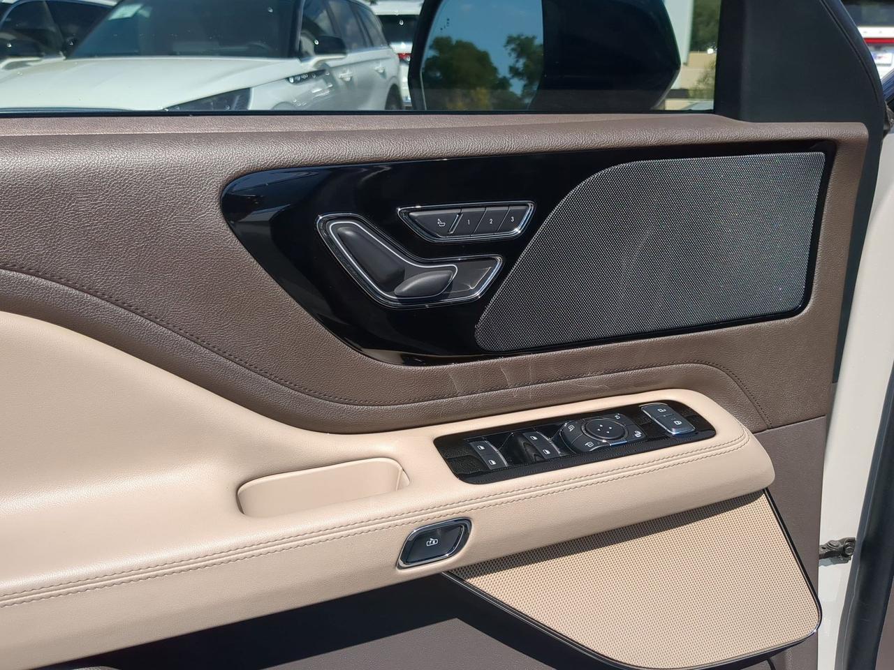 2024 Lincoln Aviator Premiere