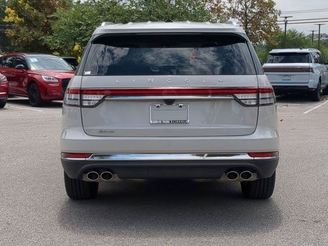 2024 Lincoln Aviator Premiere